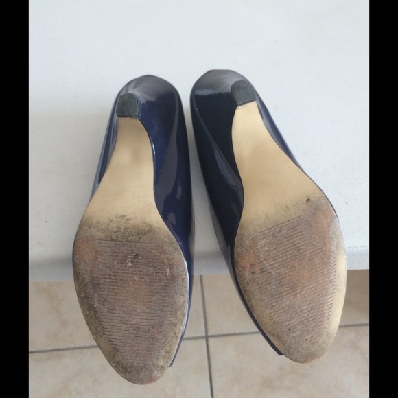 🔴CLEARANCE🔴 Size 7.5 Steve Madden Luxe Wedges - Picture 4 of 4